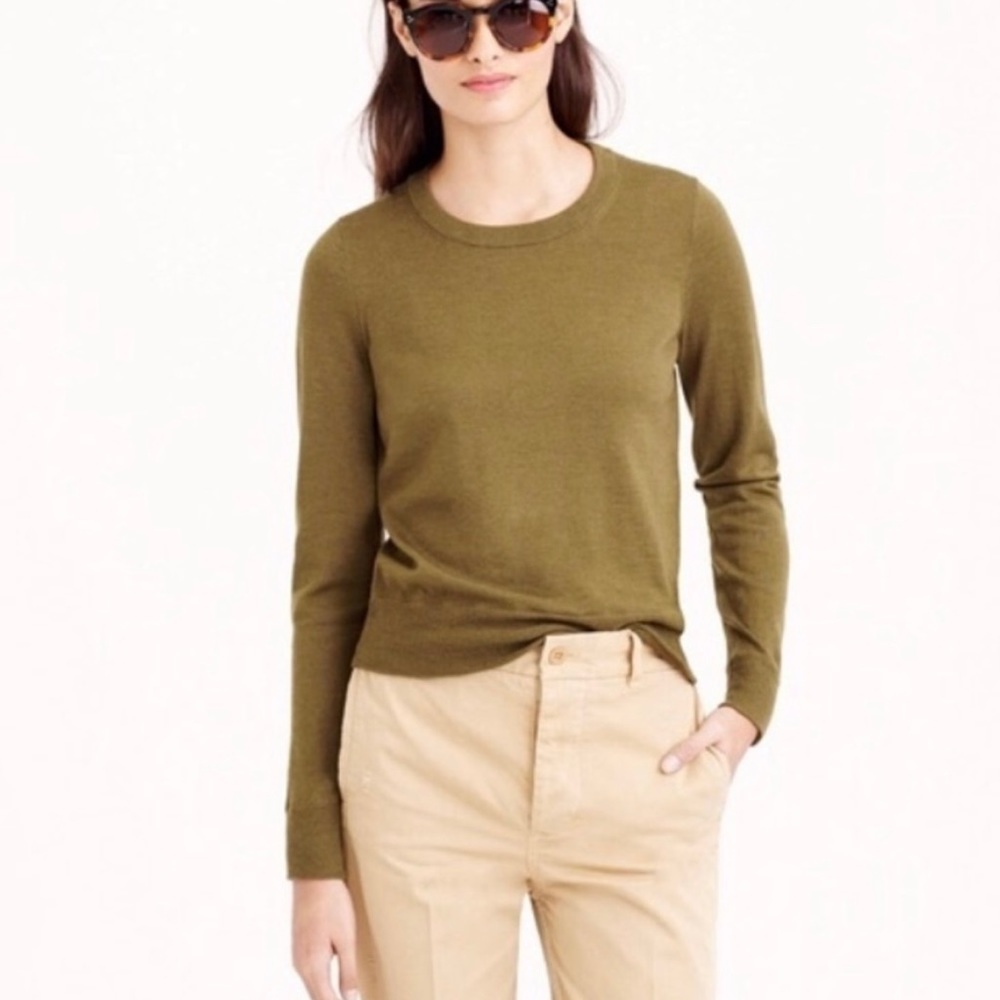 J Crew Tippi sweater Olive XS